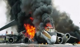 飞机失事爆料视频真实,揭秘飞机失事现场真实爆料视频