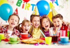 娱乐吃瓜酱生日庆祝,星光熠熠，欢乐满溢