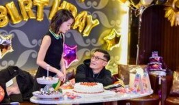 娱乐吃瓜酱生日庆祝,星光熠熠，欢乐满溢